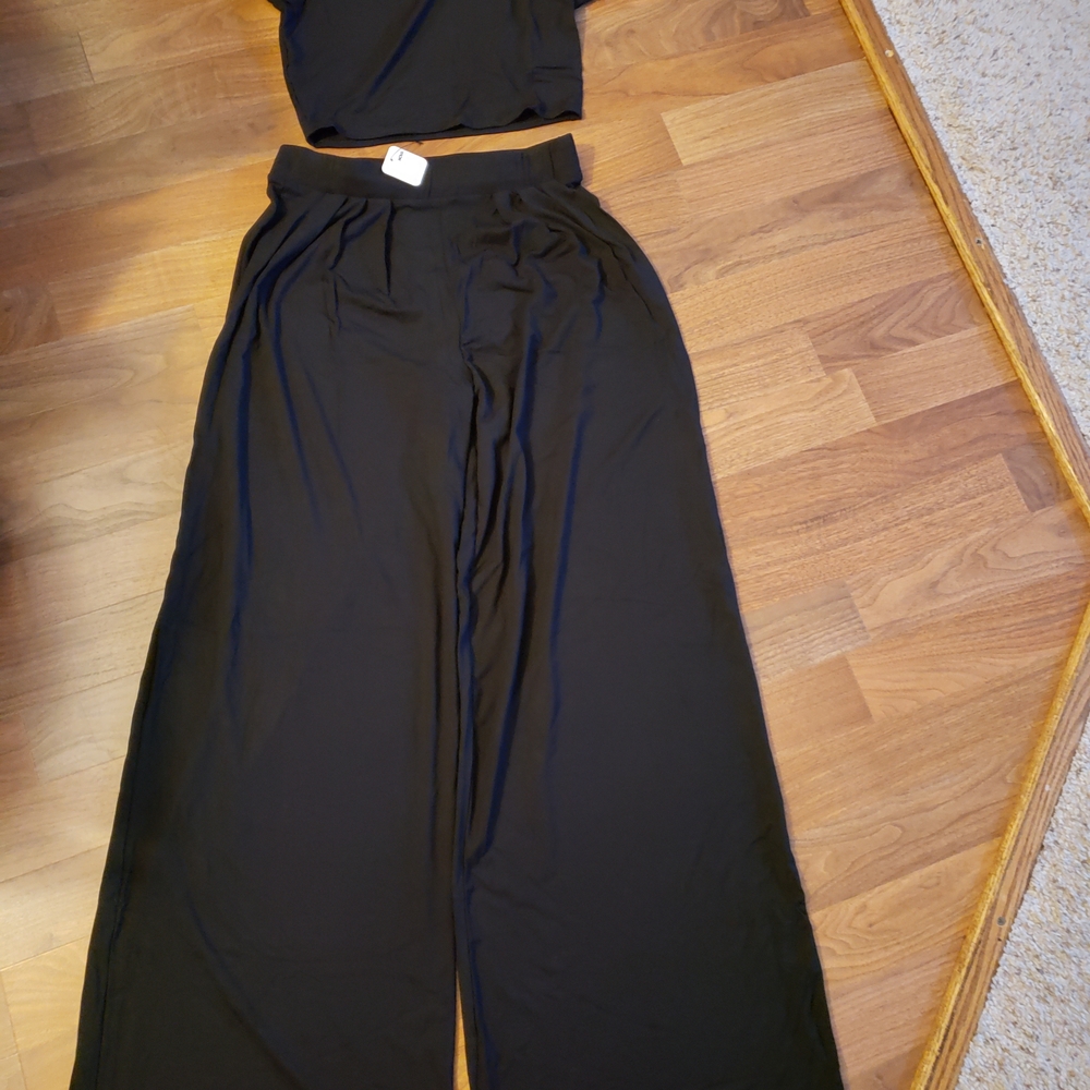 Fashion Nova Black Top With Wide-Leg Pants